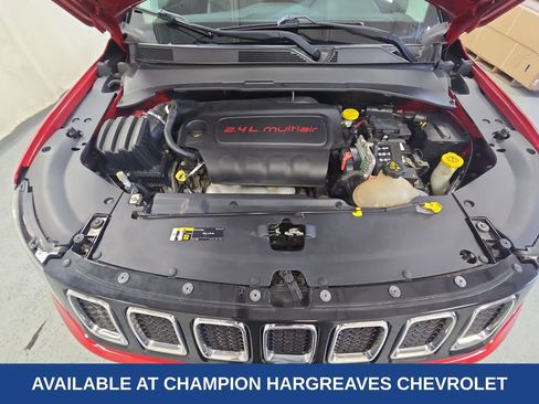 Used 2018 Jeep Compass Limited w/ Navigation Group AWD/4WD image 38
