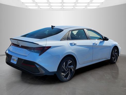 New 2025 Hyundai Elantra Sport image 5