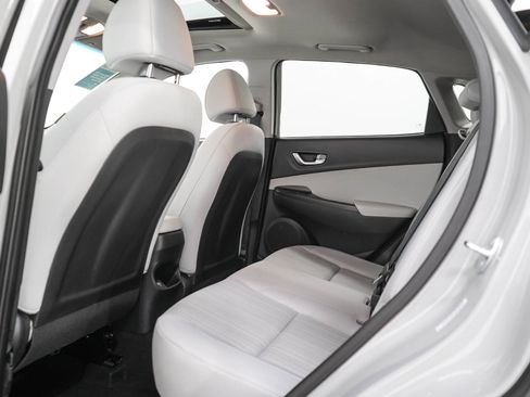 Certified 2023 Hyundai Kona SEL w/ Convenience Package FWD image 17