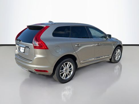 Used 2015 Volvo XC60 T5 Platinum image 3