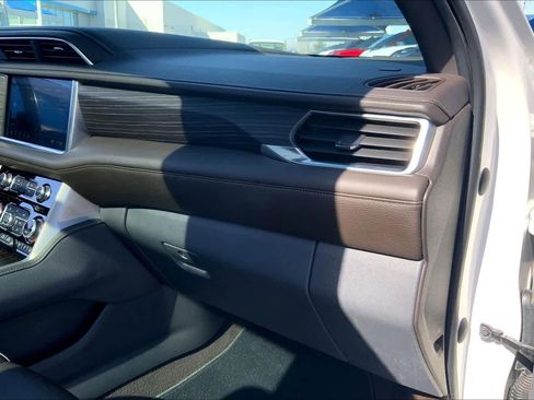 Used 2021 GMC Yukon Denali w/ Denali Ultimate Package image 19