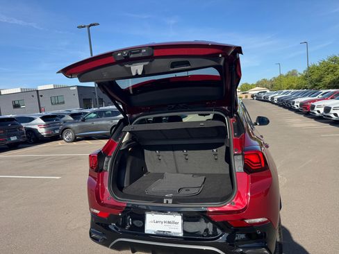 Used 2024 Buick Encore GX Sport Touring w/ Comfort Package FWD image 33