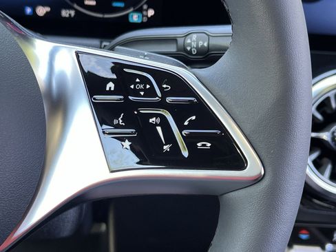 Used 2026 Mercedes-Benz GLA 250 4MATIC image 29