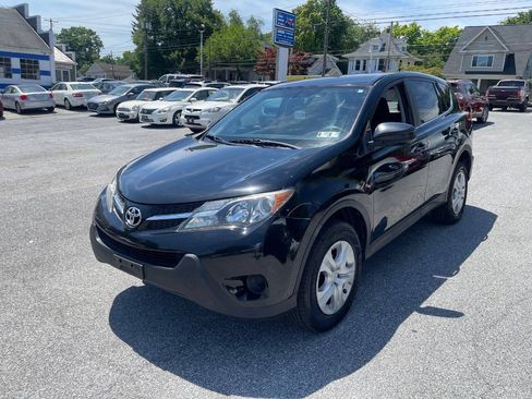 Used 2015 Toyota RAV4 LE AWD/4WD image 30