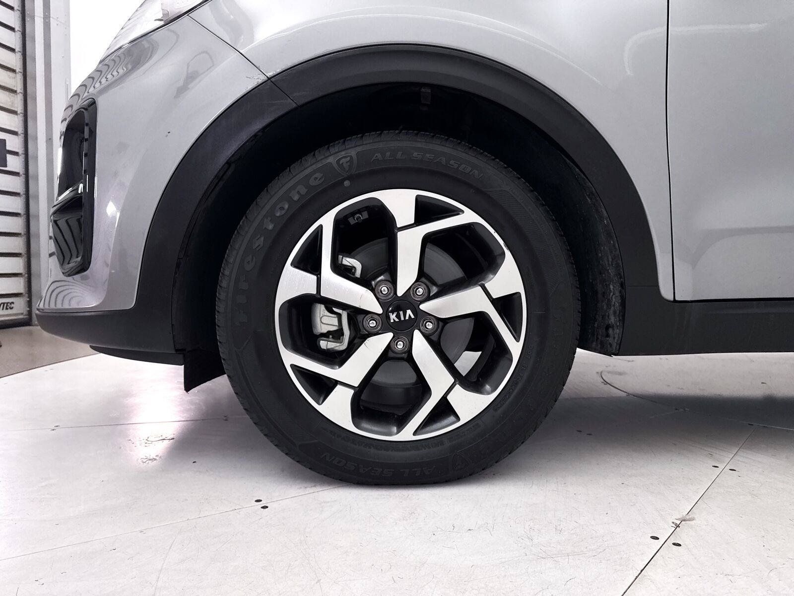 Used 2022 Kia Sportage LX FWD image 13