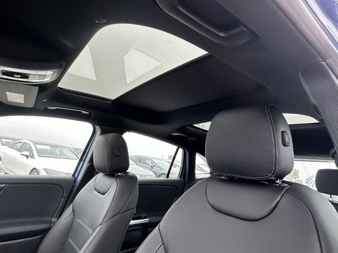 Used 2024 Mercedes-Benz GLA 35 AMG 4MATIC image 20