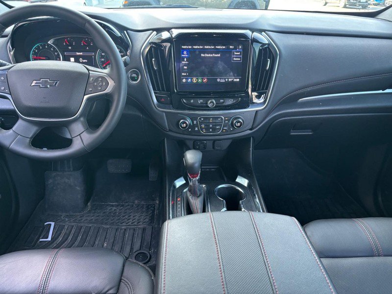 Used 2024 Chevrolet Traverse RS FWD image 14