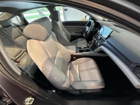Used 2020 Honda Accord EX image 26