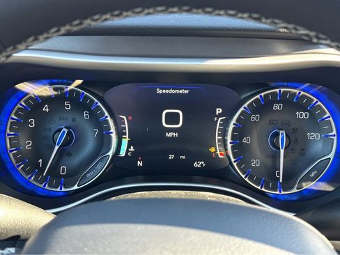 New 2026 Chrysler Voyager LX image 19