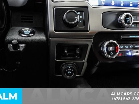 Used 2022 Ford F450 Platinum w/ FX4 Off-Road Package image 43