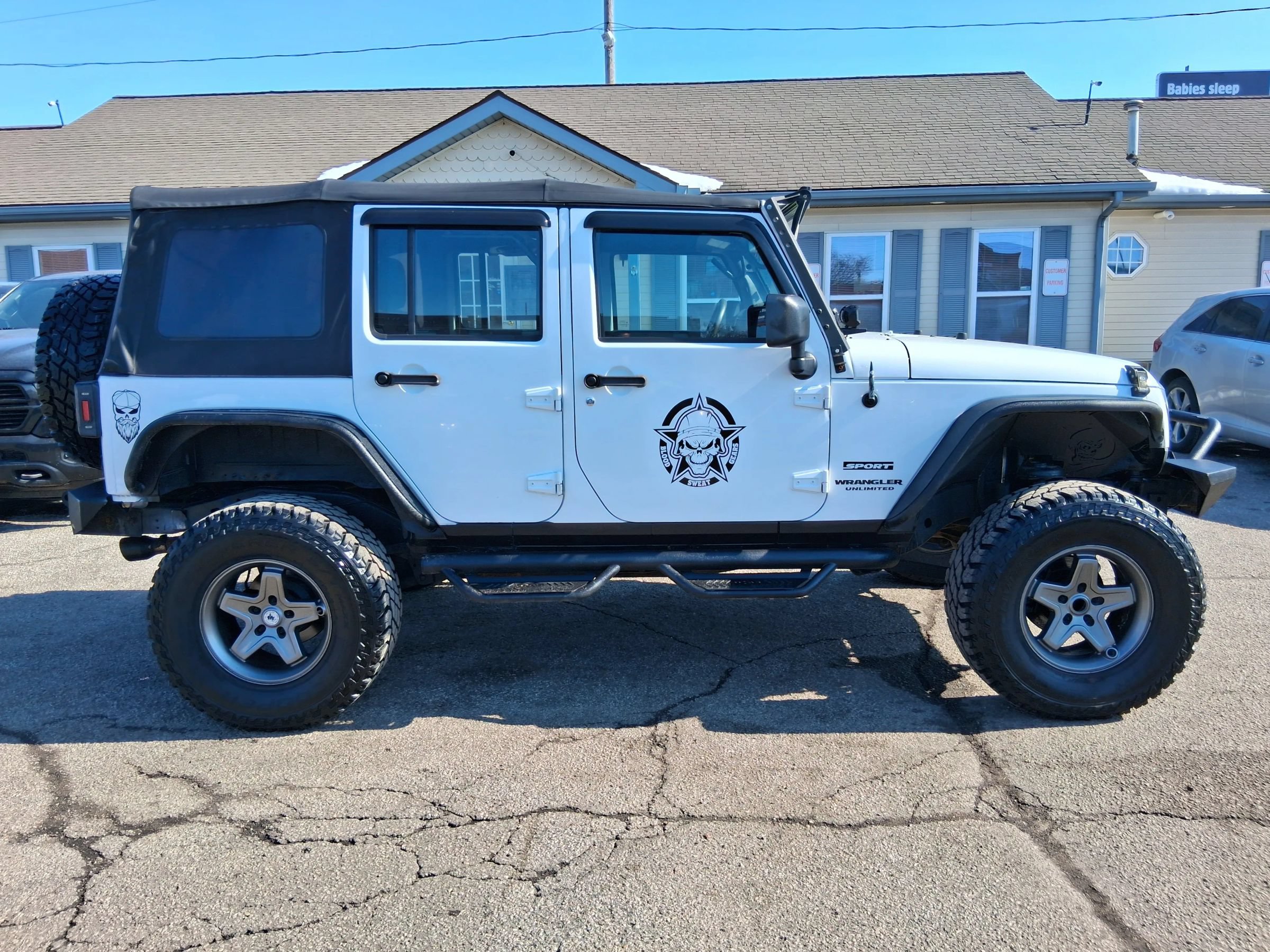 Used 2013 Jeep Wrangler Unlimited Sport AWD/4WD image 7