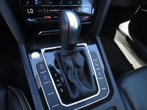 Used 2021 Volkswagen Arteon SEL Premium image 21