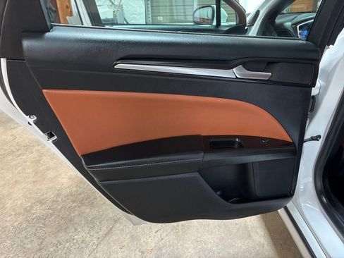 Used 2019 Ford Fusion Titanium image 20