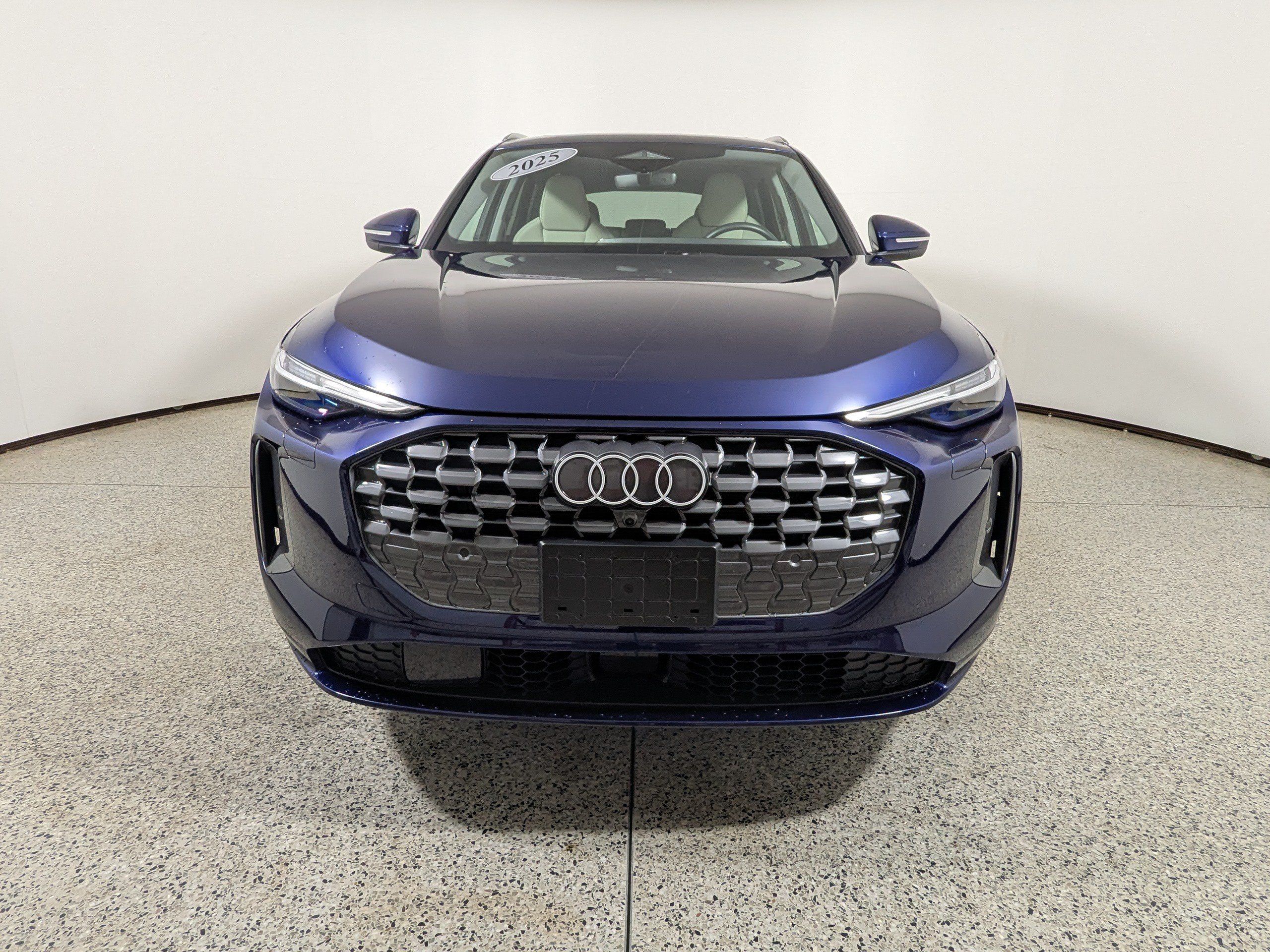 Certified 2025 Audi Q5 Premium w/ Premium Plus AWD/4WD image 2