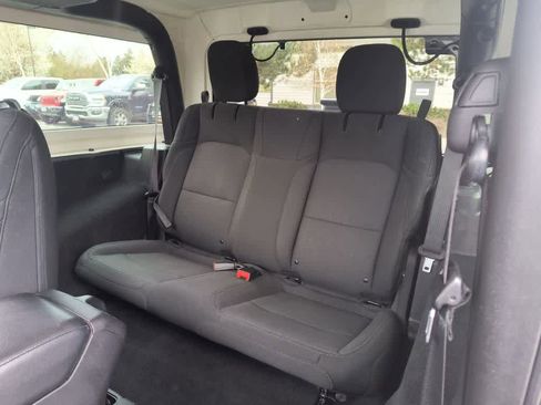 Used 2020 Jeep Wrangler Sport AWD/4WD image 21
