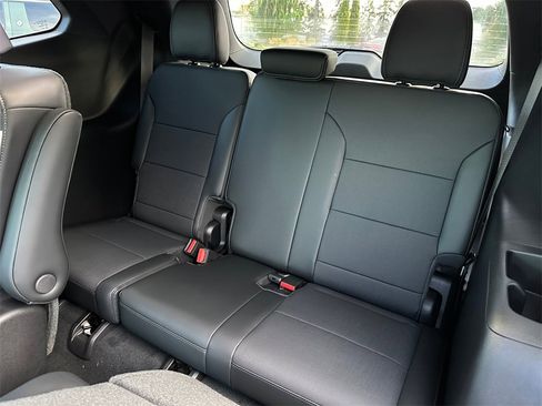 New 2026 Buick Enclave Preferred w/ Power Package image 17