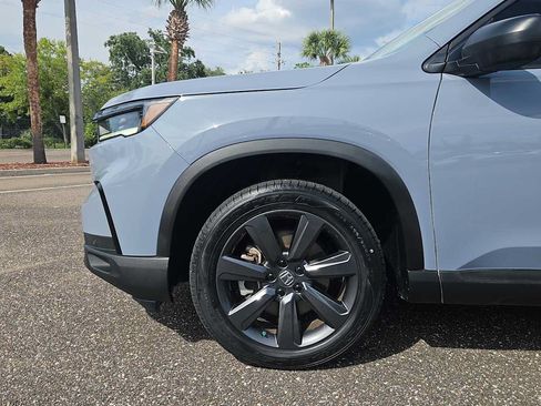 Certified 2025 Honda Pilot Sport image 18