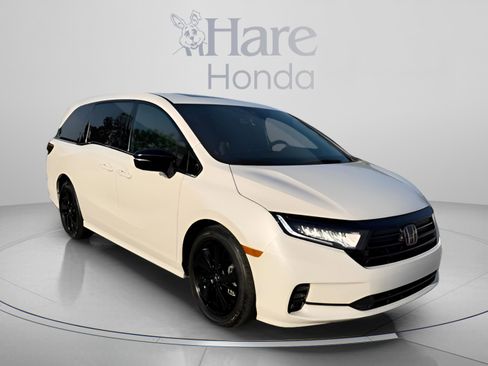 Certified 2023 Honda Odyssey Sport image 1