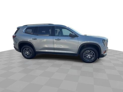 Used 2025 GMC Acadia Elevation w/ LPO, Floor Liner Package AWD/4WD image 9