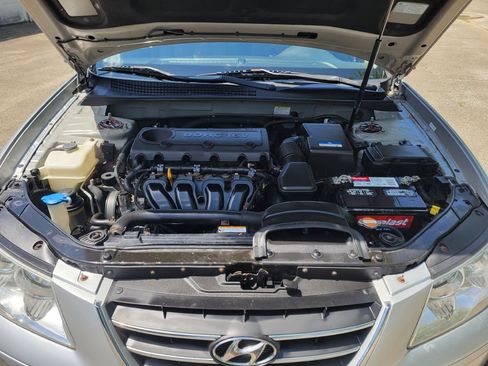 Used 2010 Hyundai Sonata GLS image 9