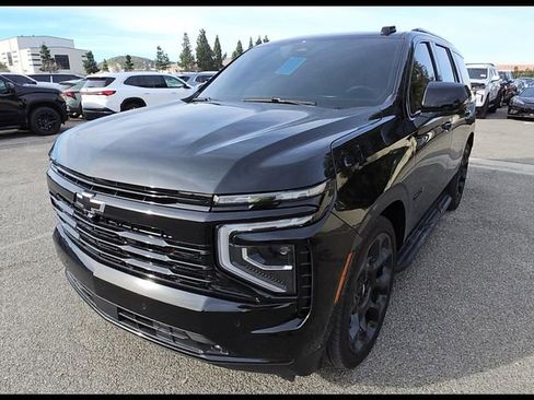 Used 2025 Chevrolet Tahoe RST image 3