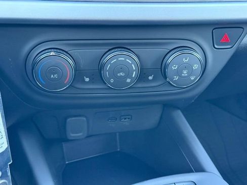 New 2026 Chevrolet Trax LS w/ LS Convenience Package FWD image 12