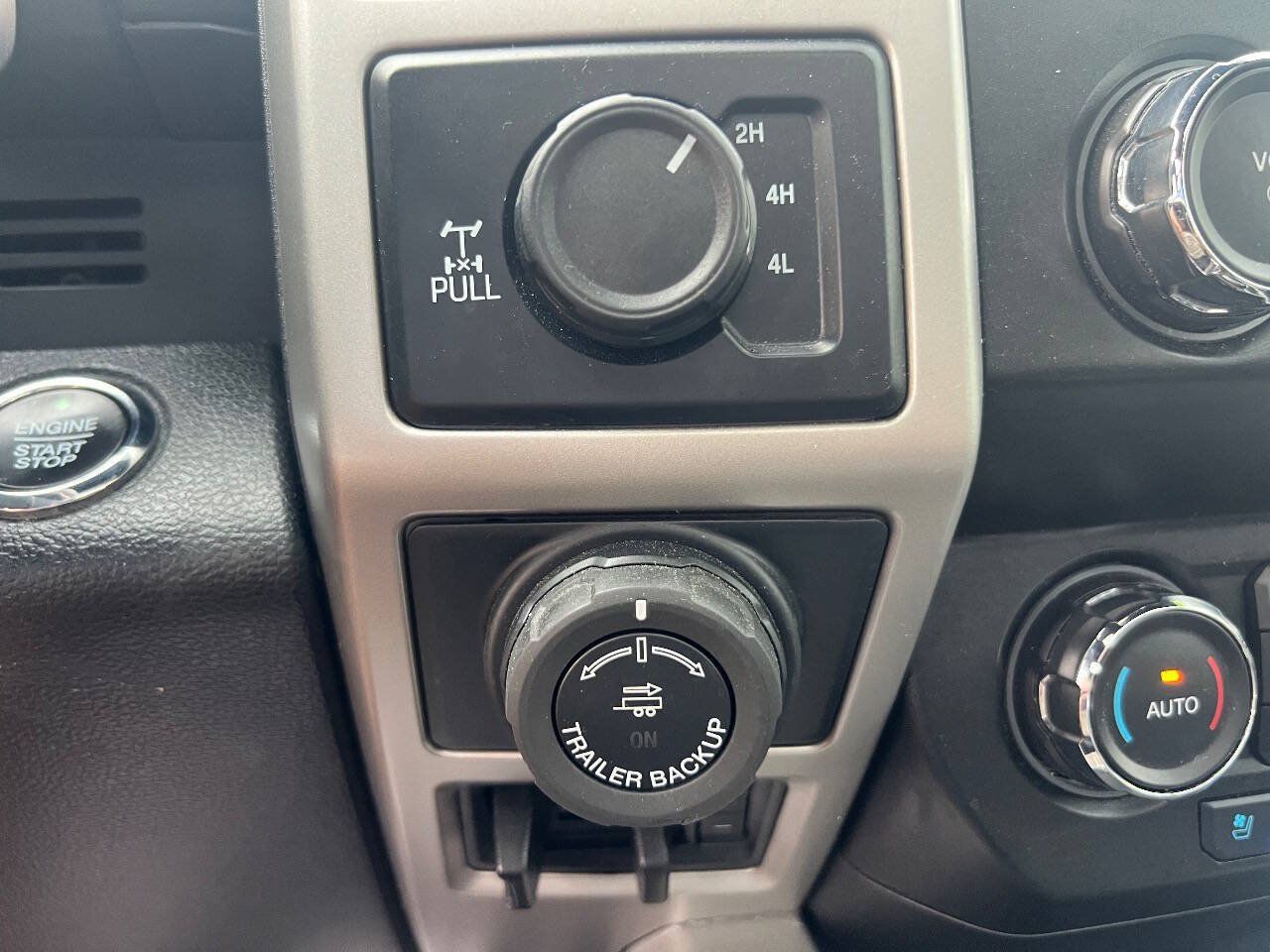 Used 2020 Ford F150 Lariat AWD/4WD image 28