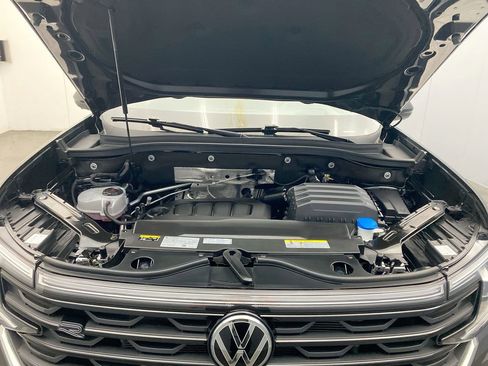 Used 2024 Volkswagen Atlas Cross Sport SEL Premium R-Line AWD/4WD image 11