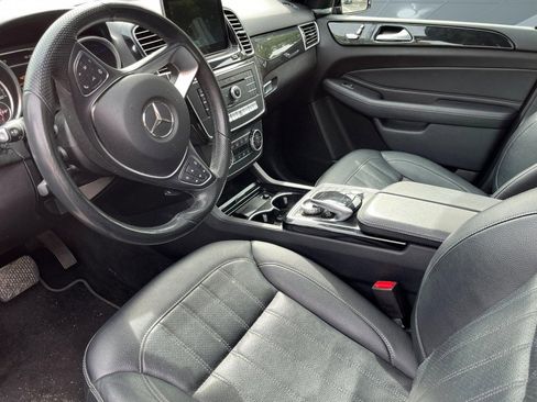 Used 2017 Mercedes-Benz GLE 350 4MATIC image 3