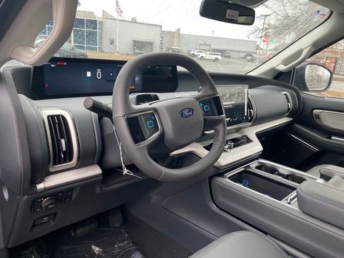 New 2026 Ford Expedition Max Active image 12