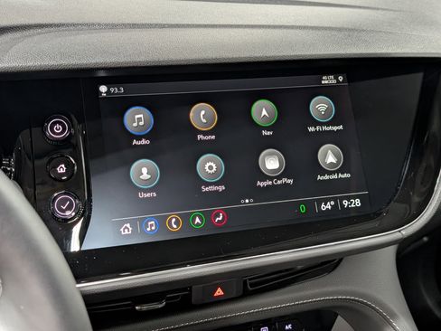 Used 2023 Buick Envision Avenir image 18