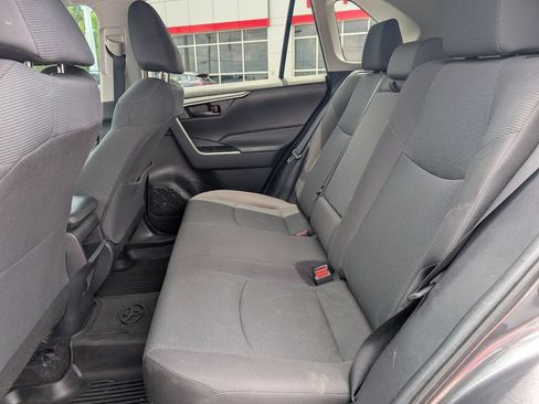 Used 2021 Toyota RAV4 LE FWD image 30