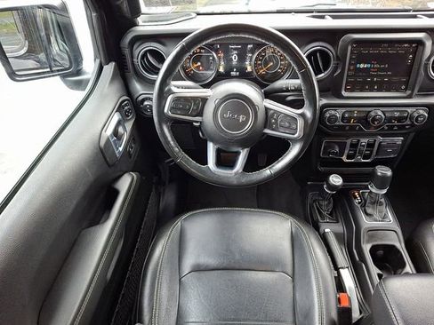 Used 2022 Jeep Gladiator Overland w/ Popular Equipment Package image 14