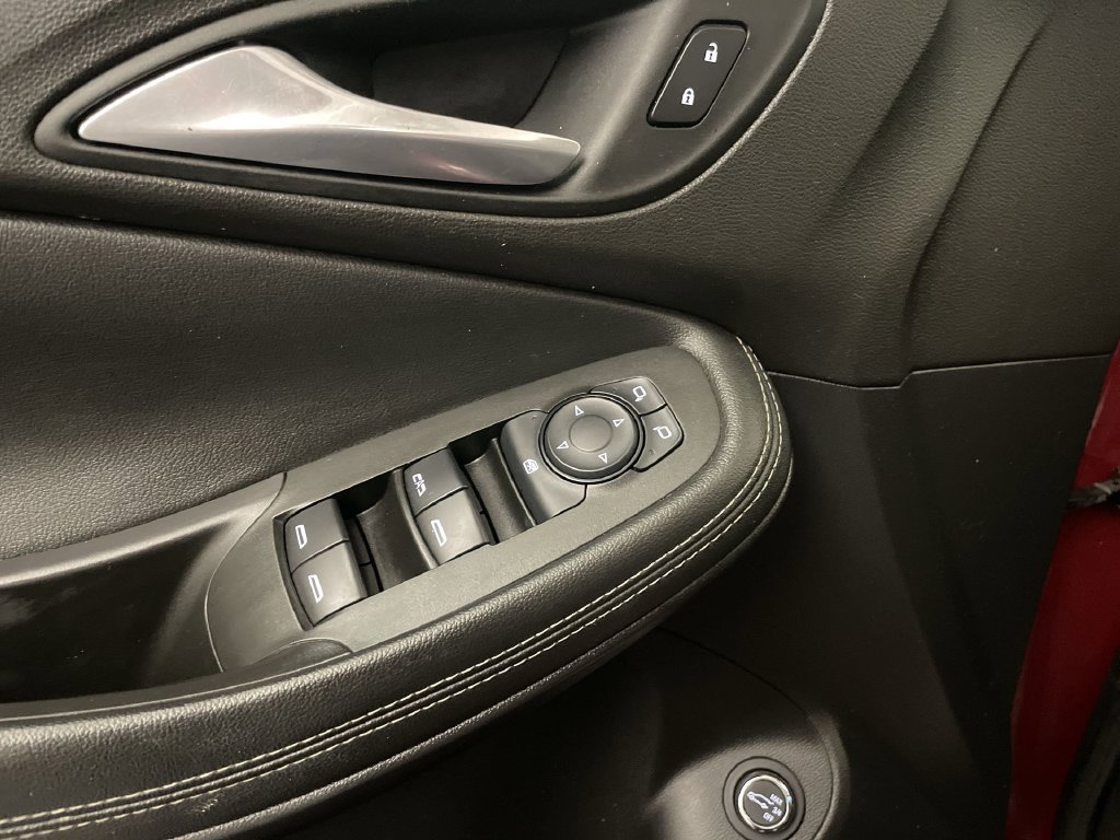 Used 2021 Buick Encore GX Select w/ Sport Touring Package FWD image 15