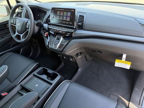New 2026 Honda Odyssey Elite image 11