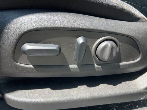 Certified 2022 Chevrolet Equinox LT FWD image 18