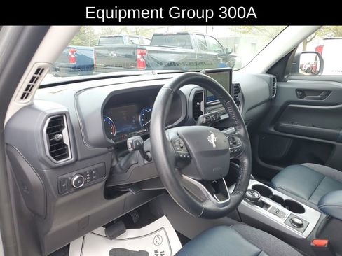 Used 2022 Ford Bronco Sport Outer Banks w/ Tech Package AWD/4WD image 8