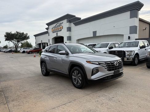 Used 2023 Hyundai Tucson Blue AWD/4WD image 2