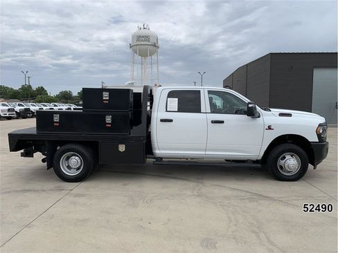 Used 2024 RAM 3500 Tradesman RWD image 5
