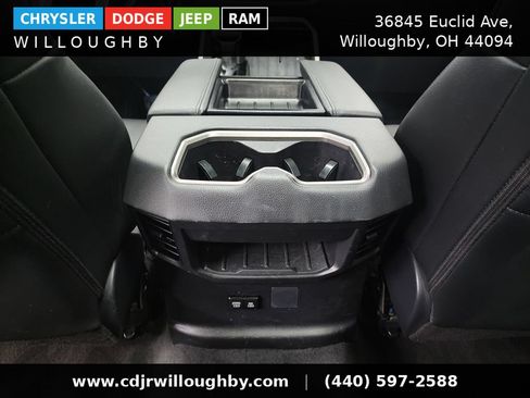 Used 2025 Toyota Tundra Limited AWD/4WD image 33