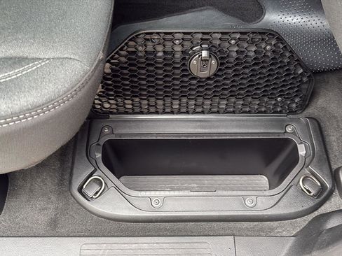 Used 2021 RAM 1500 Big Horn AWD/4WD image 30