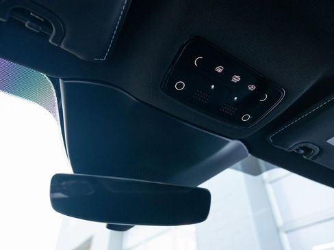 Used 2024 Ferrari Roma image 44