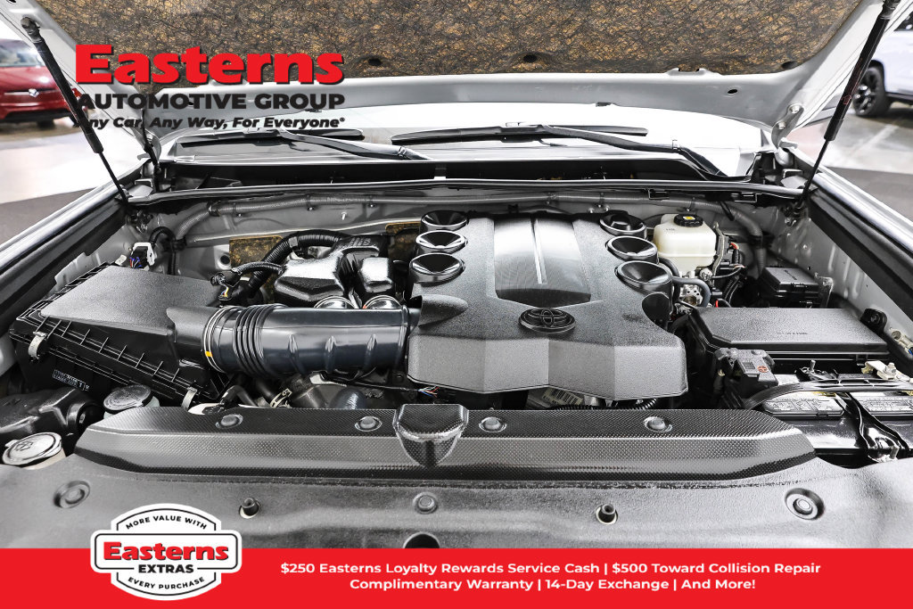 Used 2024 Toyota 4Runner SR5 AWD/4WD image 8