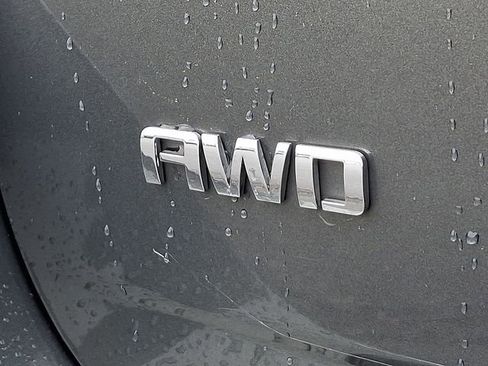 Used 2013 Chevrolet Equinox LT w/ Safety Package image 32