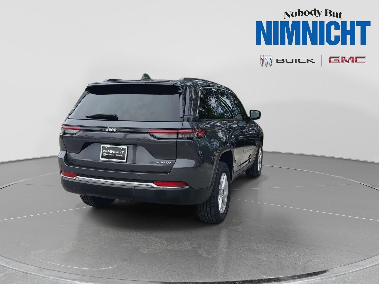 Used 2023 Jeep Grand Cherokee Limited RWD image 7