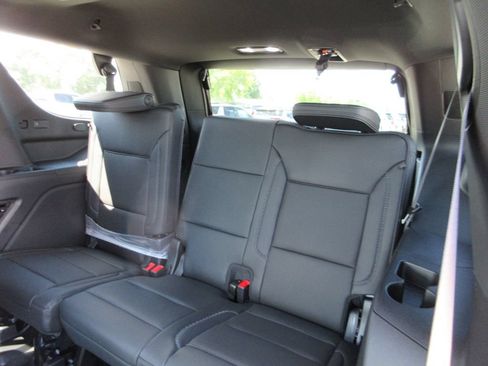 New 2026 GMC Yukon Denali w/ Denali Reserve Package AWD/4WD image 11