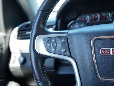 Used 2020 GMC Yukon SLT w/ Premium Edition image 23