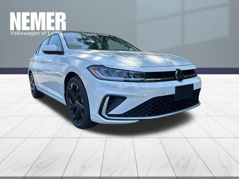 New 2026 Volkswagen Jetta SE FWD image 5