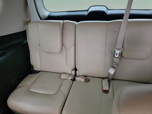 Used 2019 Nissan Armada Platinum w/ Captain's Chairs Package image 7