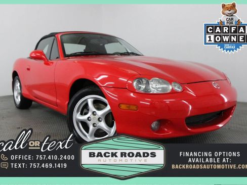 Used 2002 MAZDA MX-5 Miata RWD image 1